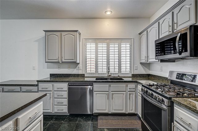 900 Royal Plum Lane, Las Vegas, NV 89144