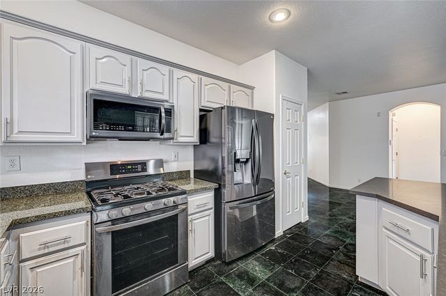 900 Royal Plum Lane, Las Vegas, NV 89144