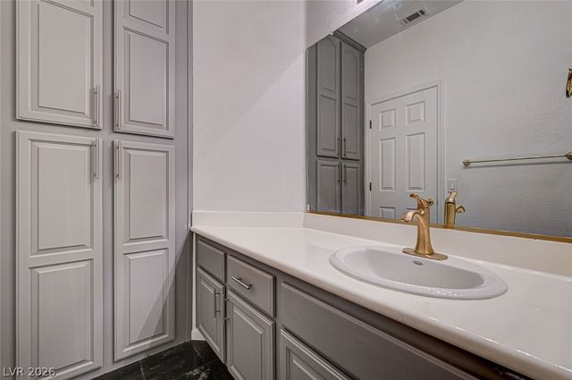 900 Royal Plum Lane, Las Vegas, NV 89144