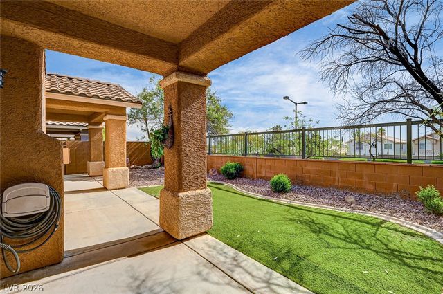 900 Royal Plum Lane, Las Vegas, NV 89144