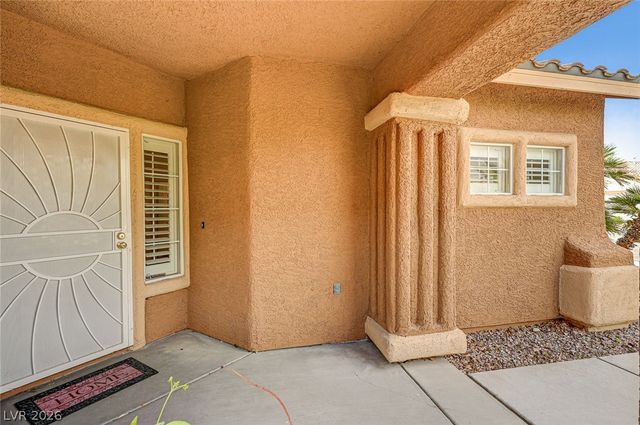900 Royal Plum Lane, Las Vegas, NV 89144
