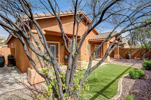 900 Royal Plum Lane, Las Vegas, NV 89144
