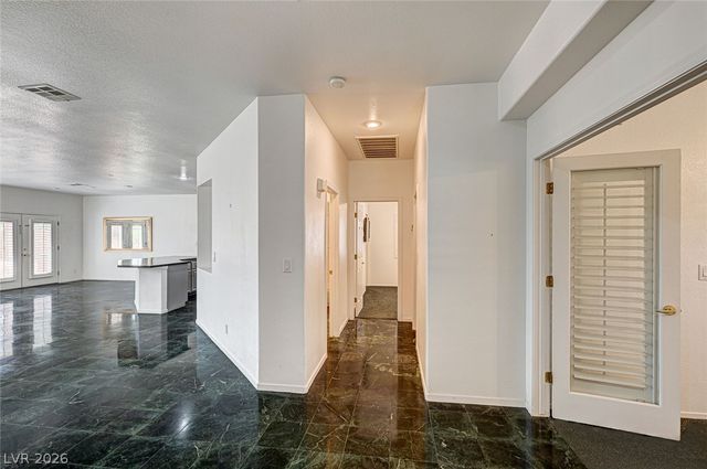 900 Royal Plum Lane, Las Vegas, NV 89144