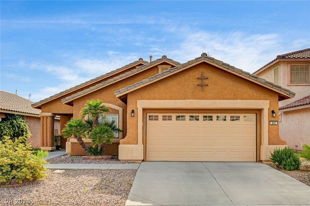 900 Royal Plum Lane, Las Vegas, NV 89144