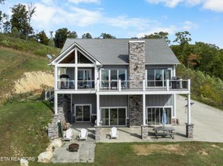 301 Mountain Way, Sharps Chapel, TN 37866