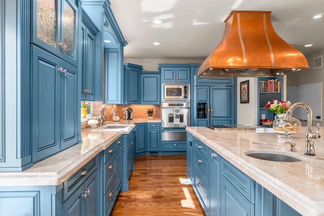 3209 NW Fairway Heights Drive, Bend, OR 97703