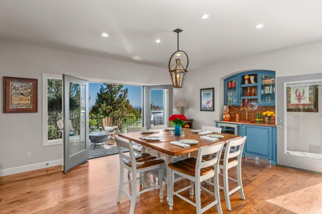 3209 NW Fairway Heights Drive, Bend, OR 97703