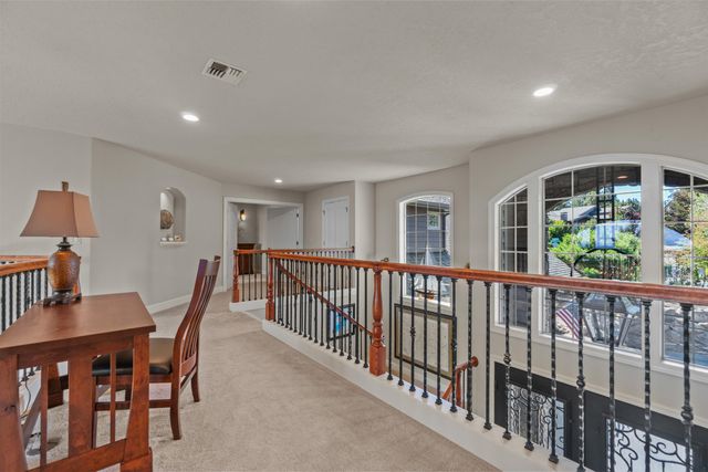 3209 NW Fairway Heights Drive, Bend, OR 97703