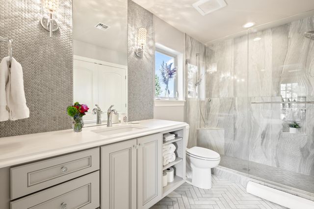 3209 NW Fairway Heights Drive, Bend, OR 97703