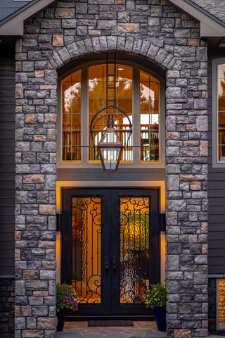 3209 NW Fairway Heights Drive, Bend, OR 97703