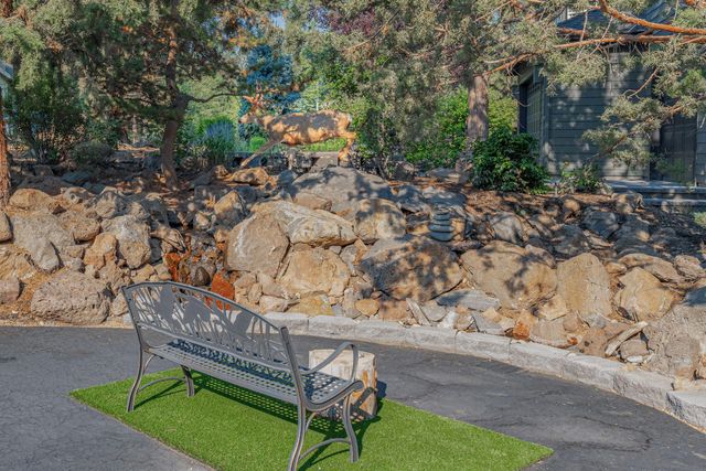 3209 NW Fairway Heights Drive, Bend, OR 97703