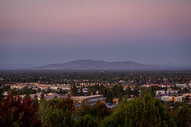 3209 NW Fairway Heights Drive, Bend, OR 97703