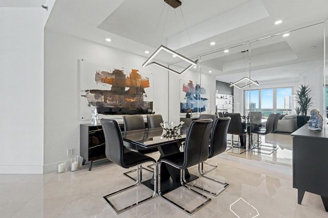 3600 Mystic Pointe Drive Ph16, Aventura, FL 33180