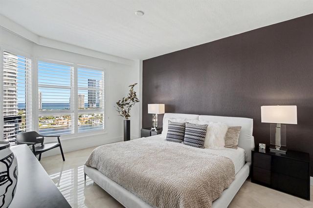 3600 Mystic Pointe Drive Ph16, Aventura, FL 33180