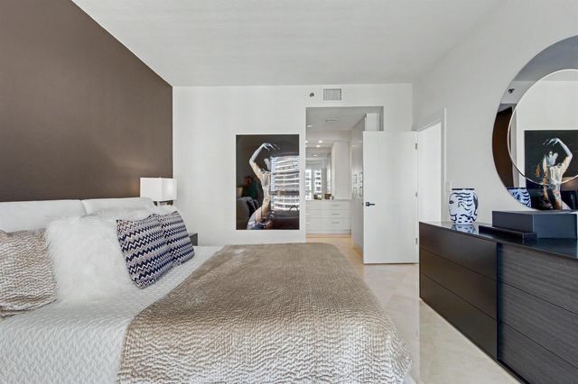 3600 Mystic Pointe Drive Ph16, Aventura, FL 33180