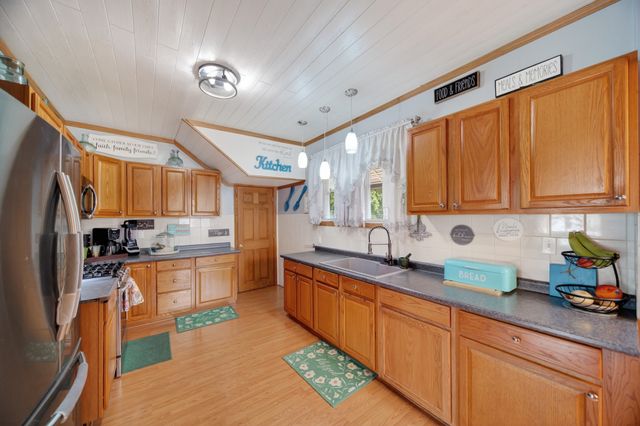 816 E 28TH Street, Erie, PA 16504