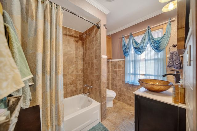 816 E 28TH Street, Erie, PA 16504
