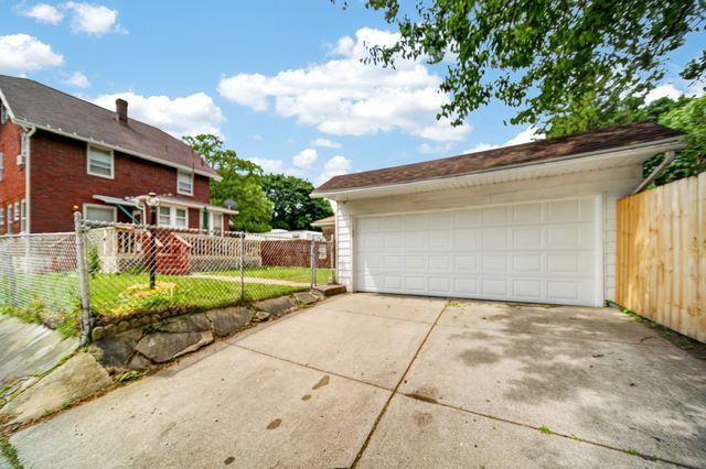 816 E 28TH Street, Erie, PA 16504