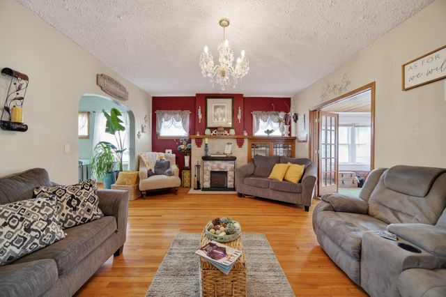 816 E 28TH Street, Erie, PA 16504