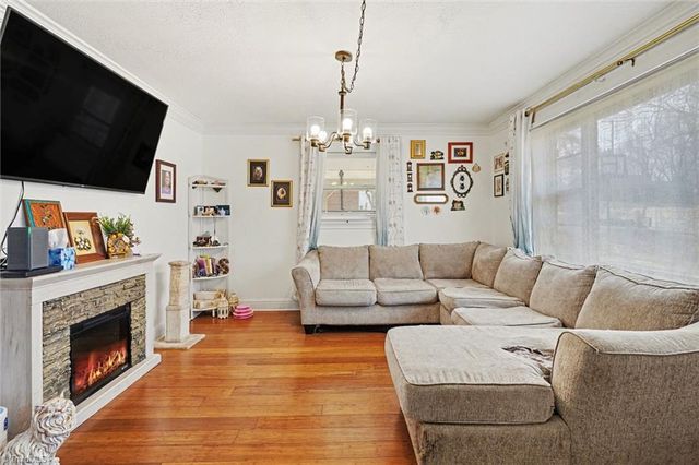 508 Pineywood Road, Thomasville, NC 27360
