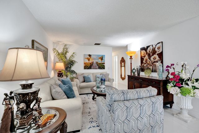 1034 NW 88TH Avenue B99, Plantation, FL 33322
