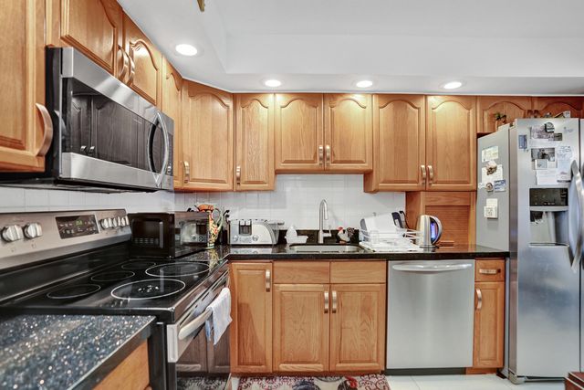 1034 NW 88TH Avenue B99, Plantation, FL 33322