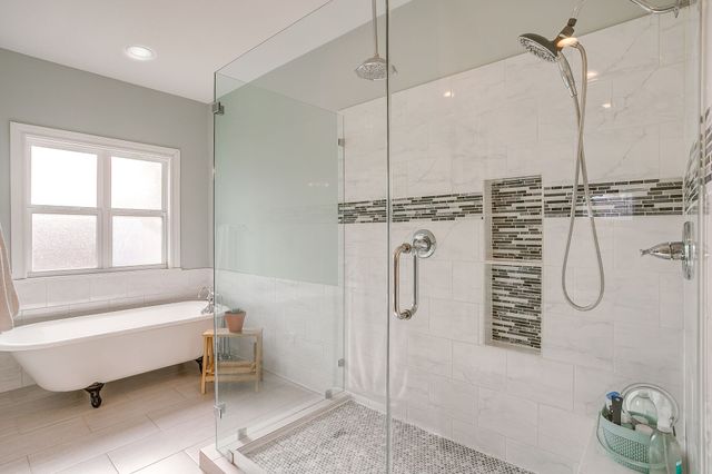 4516 Calmont Avenue, Fort Worth, TX 76107