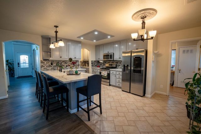 2187 Fountain Square Ave, Manteca, CA 95337