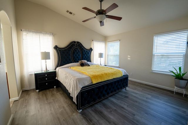 2187 Fountain Square Ave, Manteca, CA 95337