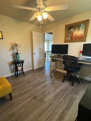 2187 Fountain Square Ave, Manteca, CA 95337