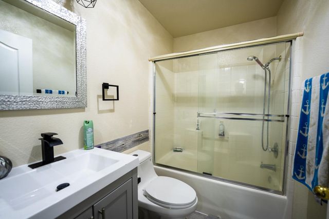 2187 Fountain Square Ave, Manteca, CA 95337