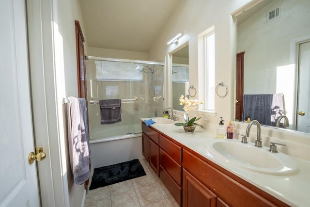 2187 Fountain Square Ave, Manteca, CA 95337