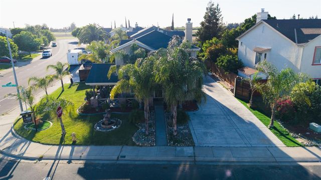 2187 Fountain Square Ave, Manteca, CA 95337