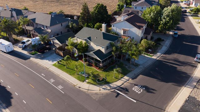2187 Fountain Square Ave, Manteca, CA 95337