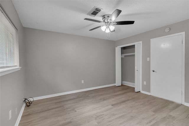 305 Tiegs Street, League City, TX 77573
