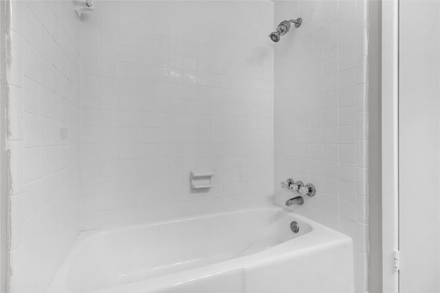 305 Tiegs Street, League City, TX 77573