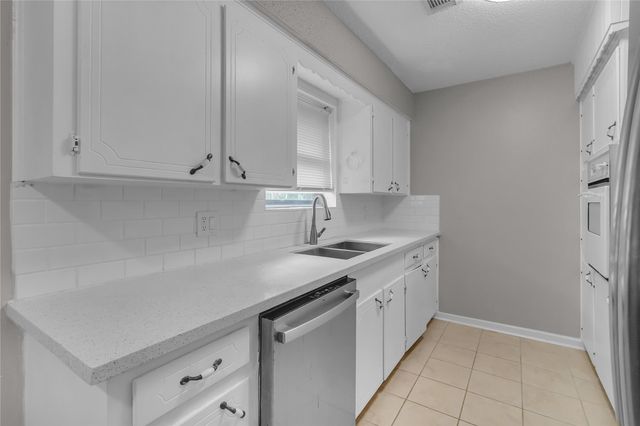 305 Tiegs Street, League City, TX 77573