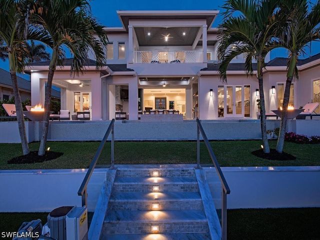 3801 CRAYTON RD, Naples, FL 34103