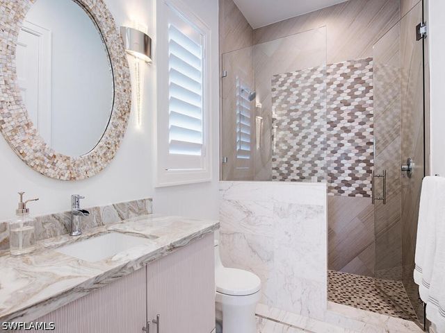 3801 CRAYTON RD, Naples, FL 34103