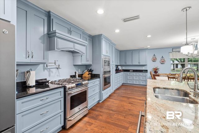 10751 Longview Drive, Grand Bay, AL 36541