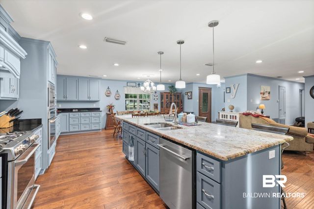 10751 Longview Drive, Grand Bay, AL 36541
