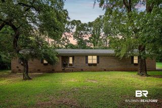 10751 Longview Drive, Grand Bay, AL 36541