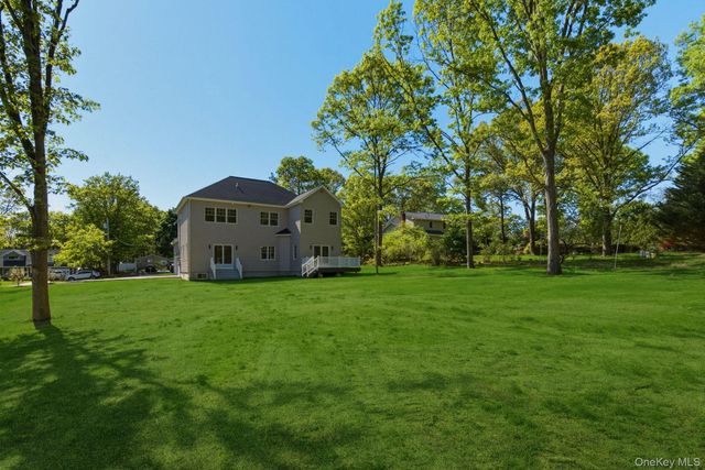 95 Grassy Pond Drive, Smithtown, NY 11787