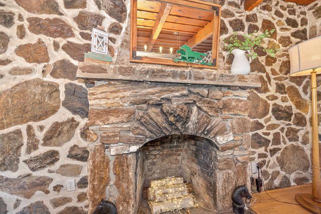 545 Old Airport Rd, Auburn, CA 95603