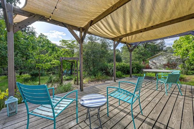 545 Old Airport Rd, Auburn, CA 95603