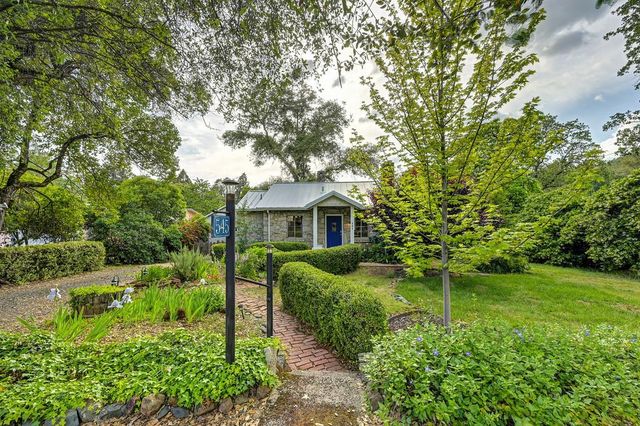 545 Old Airport Rd, Auburn, CA 95603