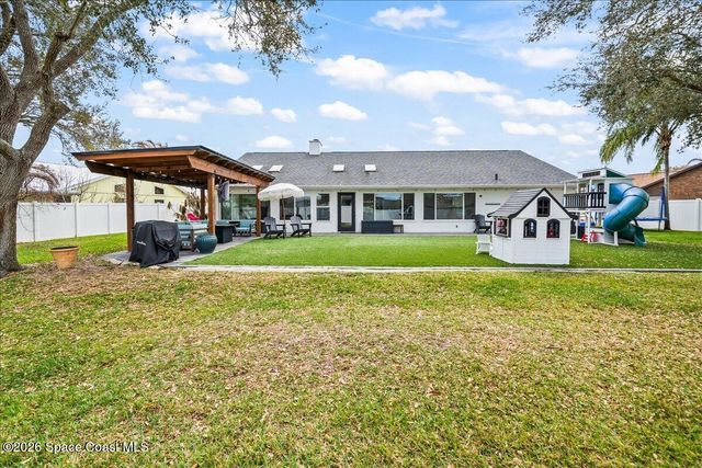 1272 Silver Lake Drive, Melbourne, FL 32940