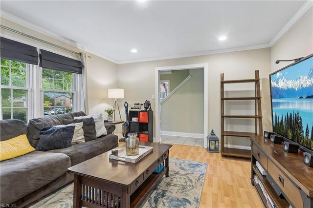 442 Winterhaven DR, Newport News, VA 23606