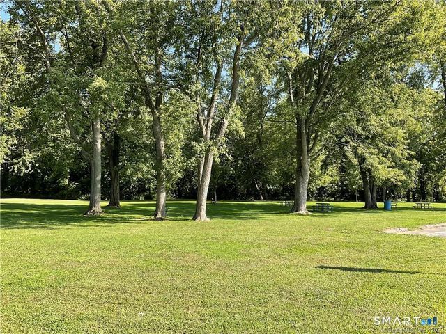 38 Glastonbury Avenue, Rocky Hill, CT 06067