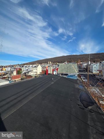 701 N 11TH ST, Reading, PA 19604